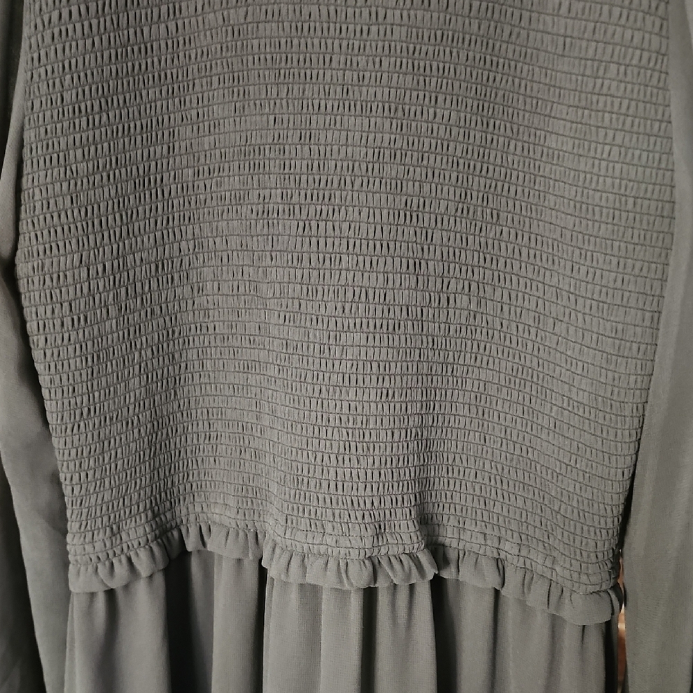 Wilfred Aritzia Charcoal Long Sleeve Tiered Midi Dress Medium - Picture 4 of 16